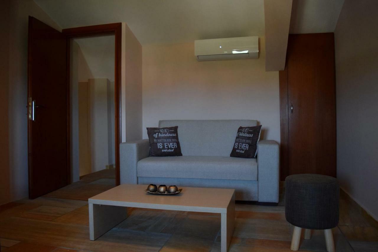 Villa Oneiro Kanali  Exteriör bild